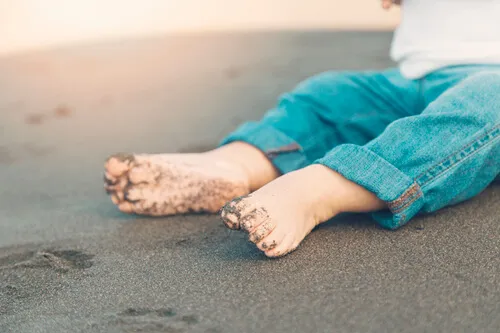 Le pouvoir de l’huile essentielle de tea tree contre les verrues
