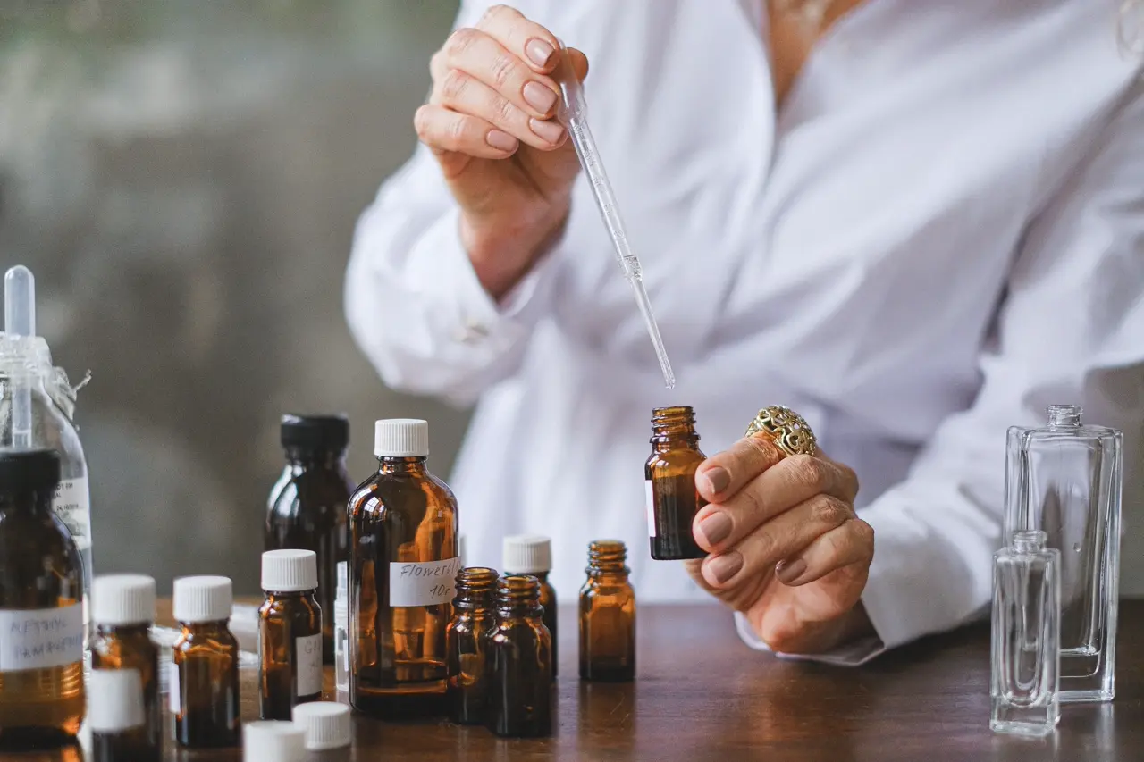 Comment utiliser des huiles essentielles : les bonnes pratiques